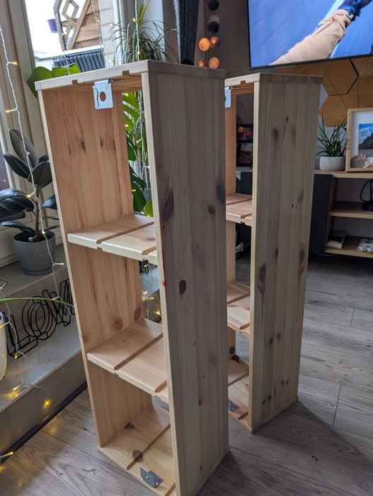 Półka /regał drewniany Ikea w bardzo dobrym stanie, jasne drewno