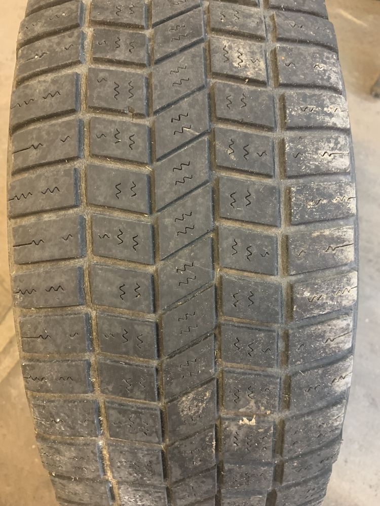 Резина зима Michelin 4x4 215/65 R16C