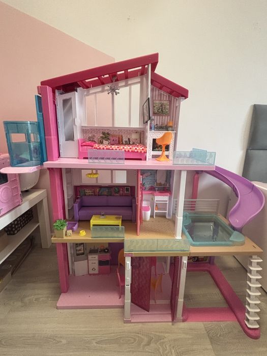 Domek dla lalek Barbie DreamHouse GNH53