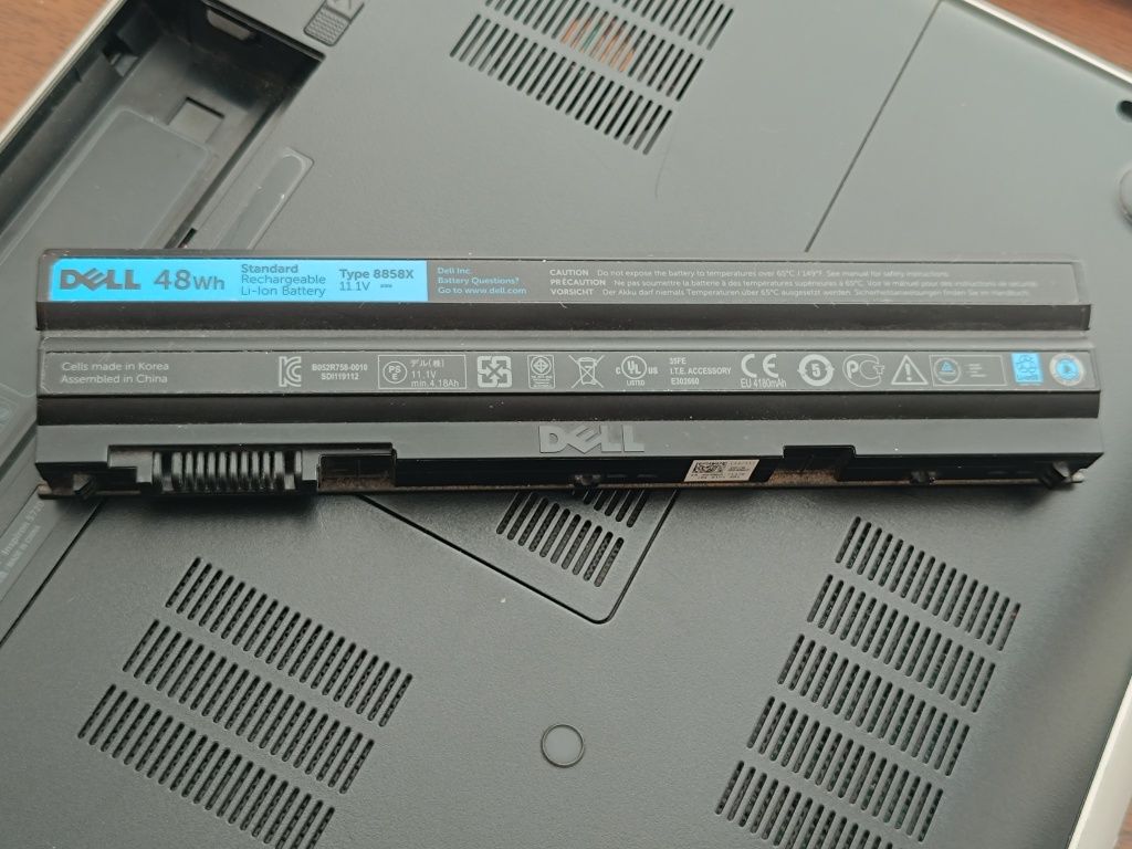 Ноутбук Dell Inspiron 5720 i5 17.3"