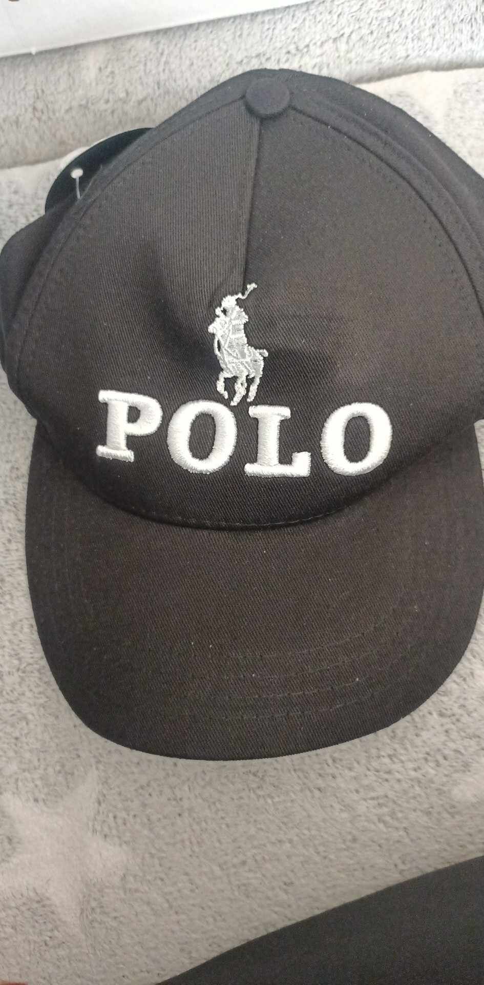 Nowe czapki męskie
