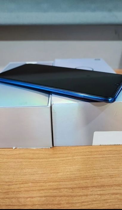 Xiaomi Mi 9 - COMO NOVO