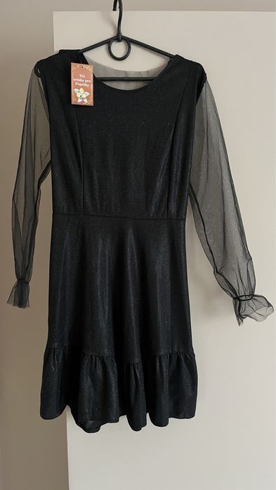 Чорна сукня