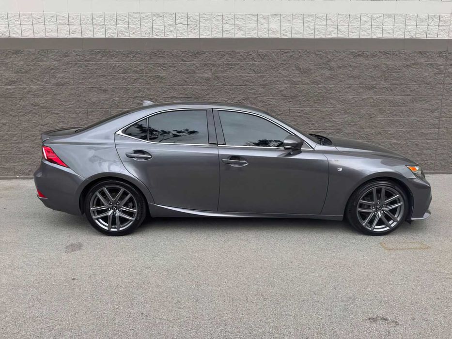 Lexus IS 250      2015