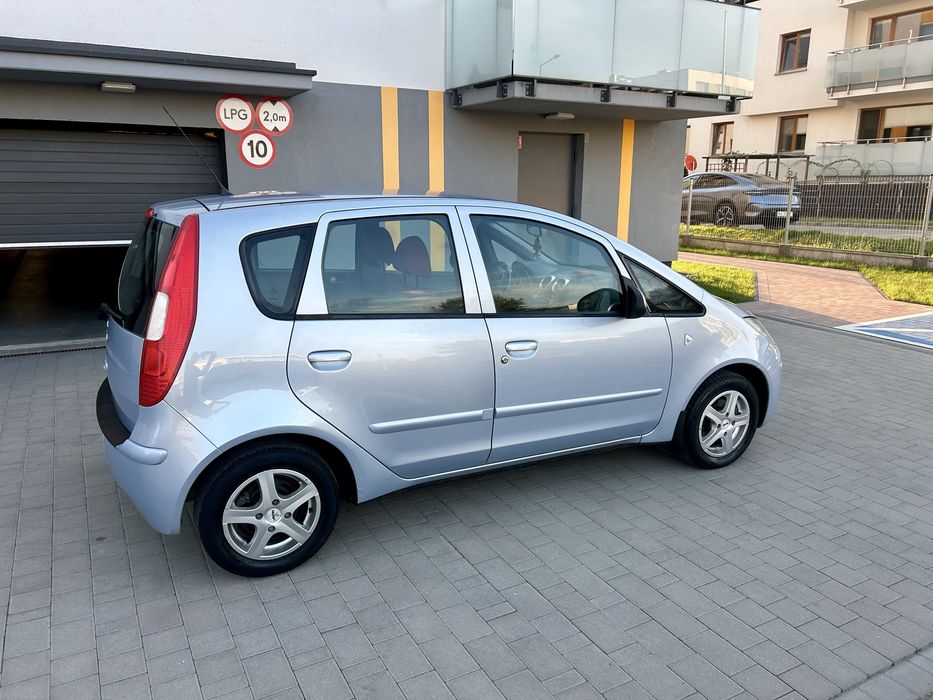 Sprzedam mitsubishi  colt 1,5 bezyna sprowadzony z Niemiec