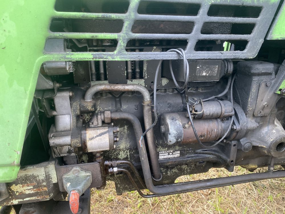 Traktor DEUTZ FAHR D 6806