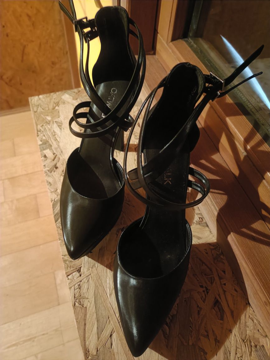 Seksowne nowe czarne buty na wysokim obcasie platforma 36