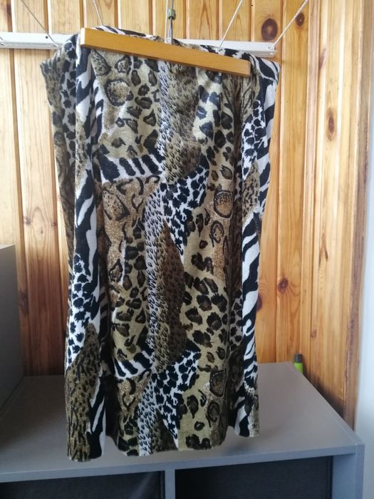 Лёгкие летние платья и костюмы.