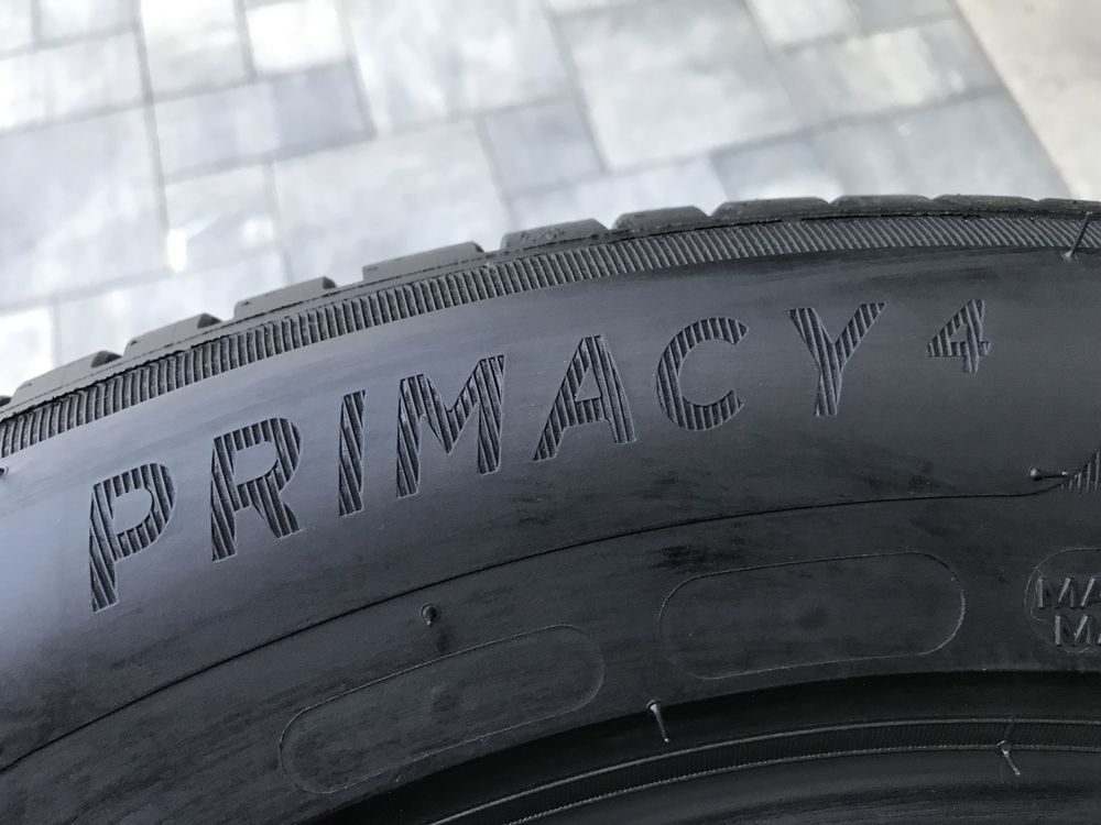 Opony letnie MICHELIN 235/55/17 stan BDB