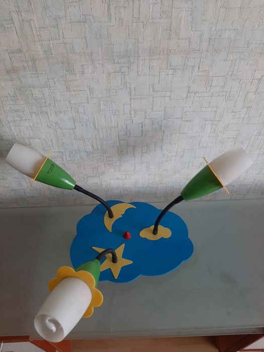 Люстра, світильники,плафони,освітлення та бра