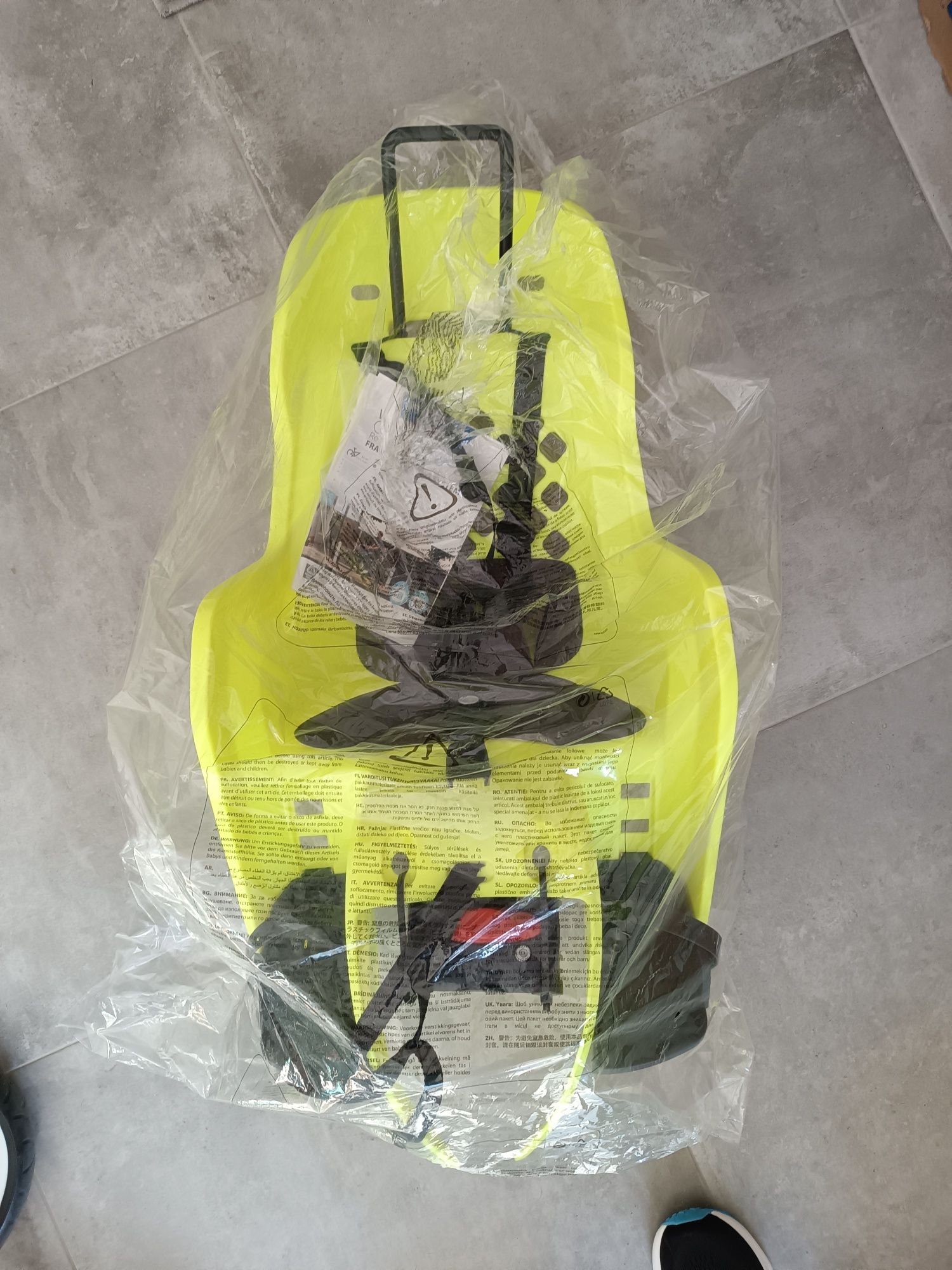 Cadeira criança até 25kg nova