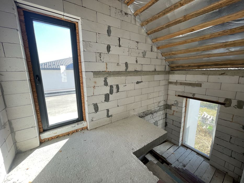 Продам Будинок в місті 10 сот землі Макарова 3-тя поліклініка