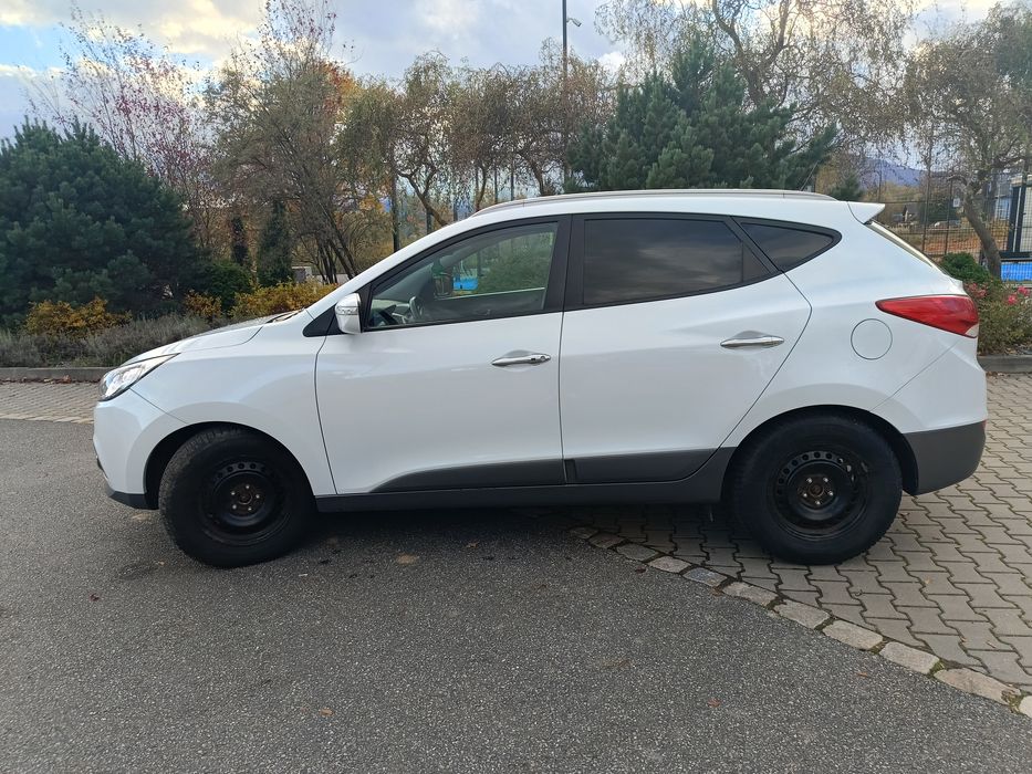 Hyundai ix 35 2.0 crdi biała perła panorama.