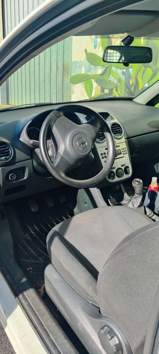 Opel corsa D 1.3 cdti com avaria