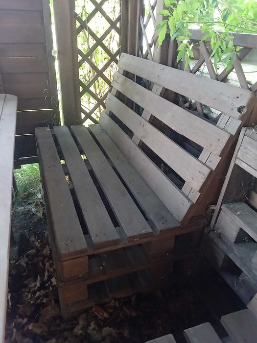 Meble ogrodowe z palet