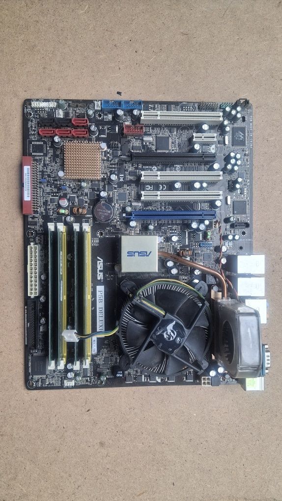 Материнска плата Asus