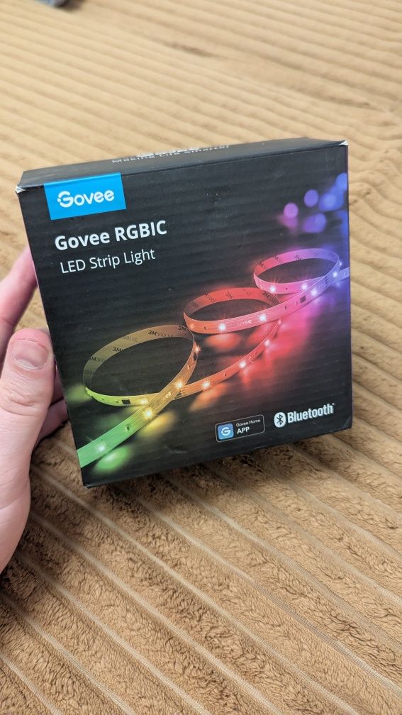 Govee RGBIC LED стрічка 2х10 м для яскравого підсвічування