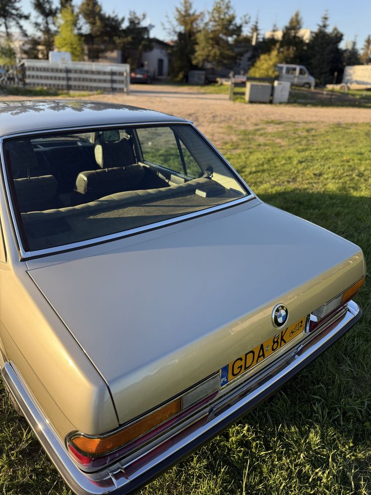 BMW E28 520i Stan kolekcjonerski
