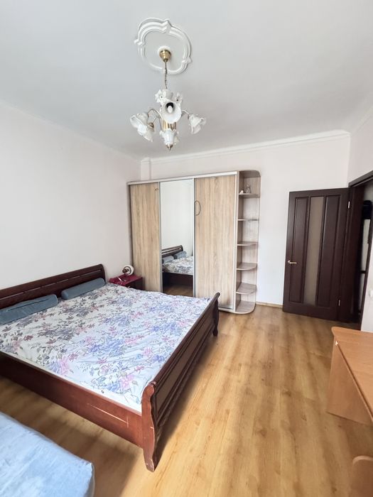 Двухкомнатная сталинка на пр.Шевченко