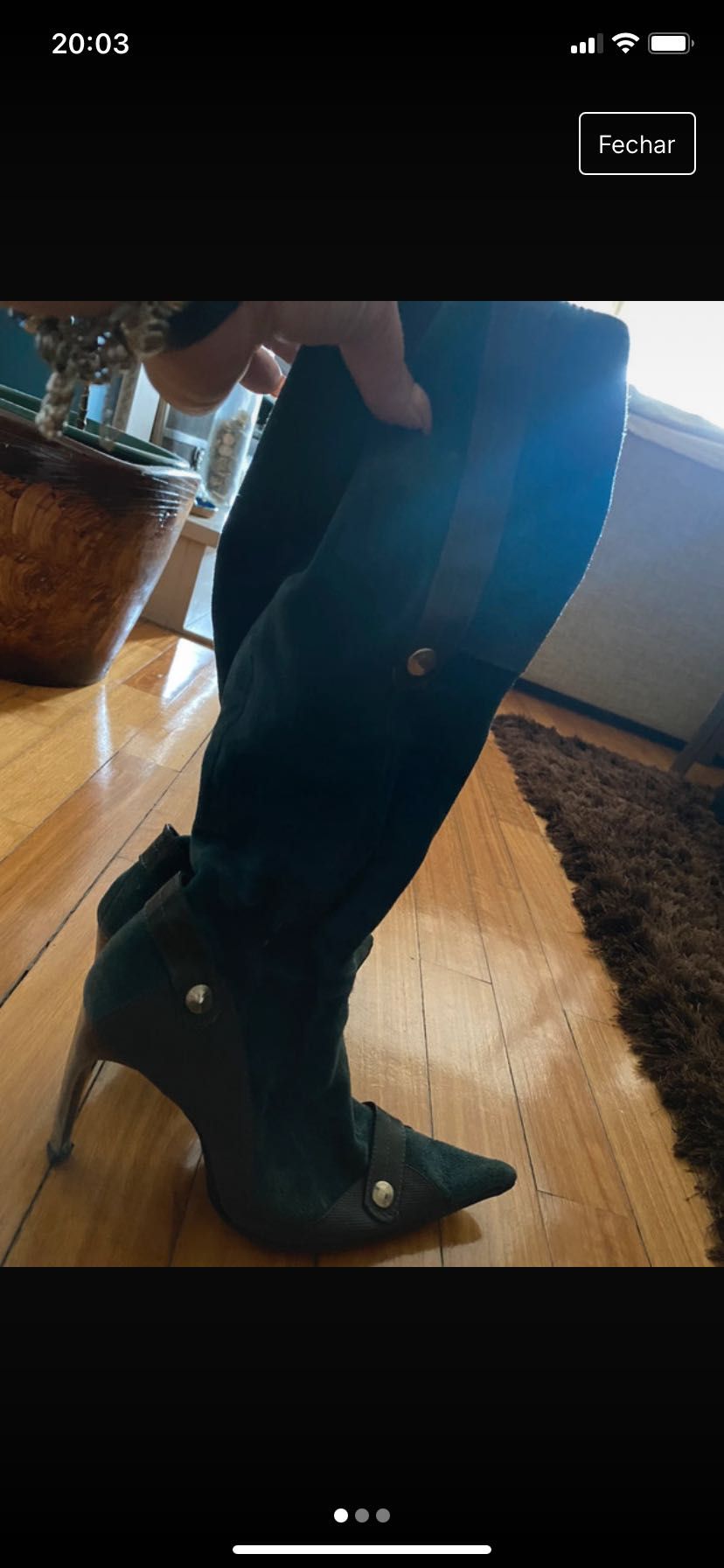 Botas de cano alto em camurça azul pretóleo