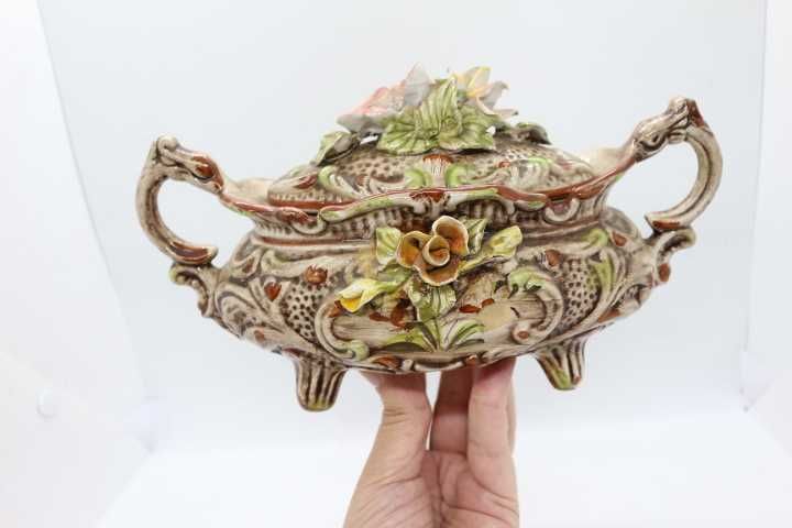 Antiga Terrina Porcelana Italiana Capodimonte marcada