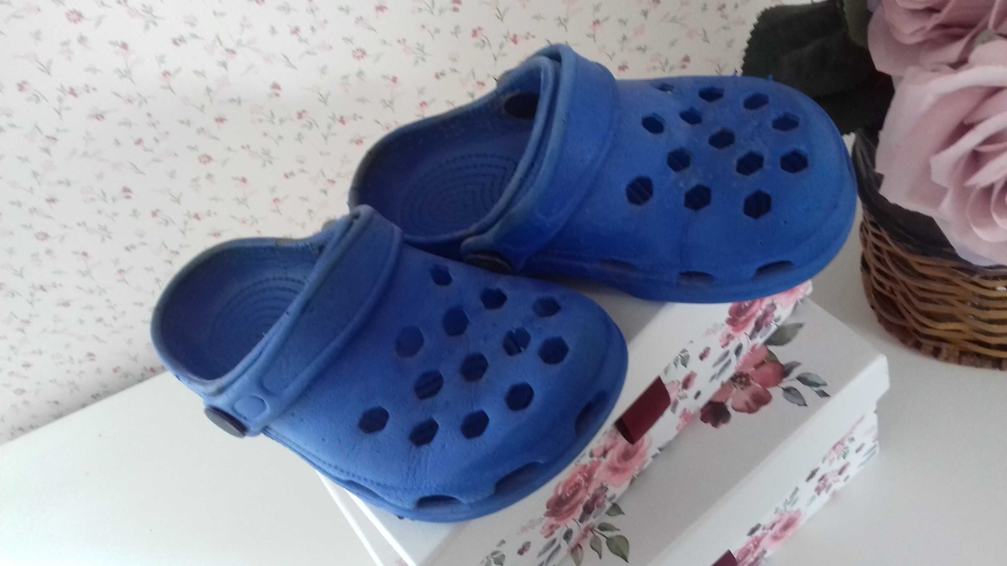 Klapki c10 typu crocs niebieskie wewn 15,5-16cm do wody ogrodu