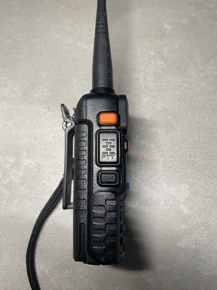 Рація Baofeng UV-5R