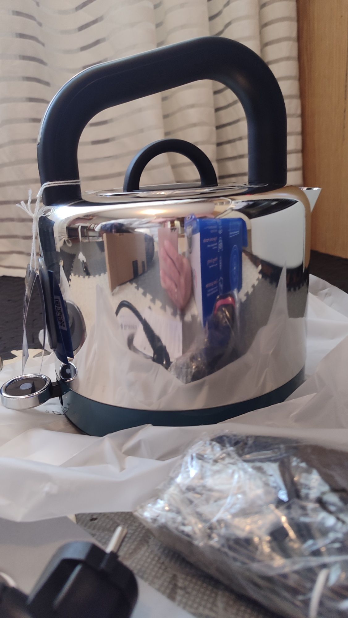 Електрочайник Russell Hobbs Distinctions Ocean 26421-70