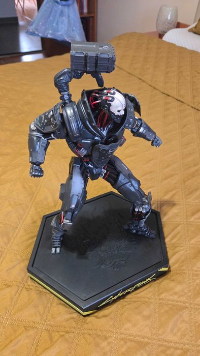 Figurka Adam Smasher z gry Cyberpunk 2077. Nowy. Unikat.