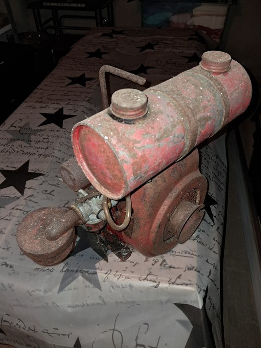 Motor a gasolina antigo