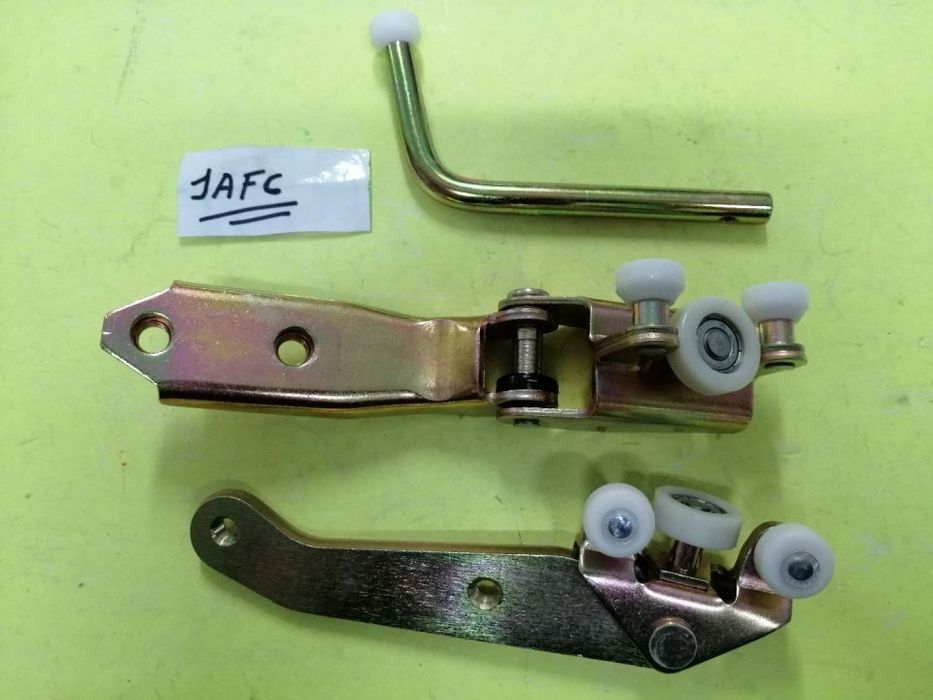 3 - Roletes das calhas da porta lateral da Vw Transporter 90-2003