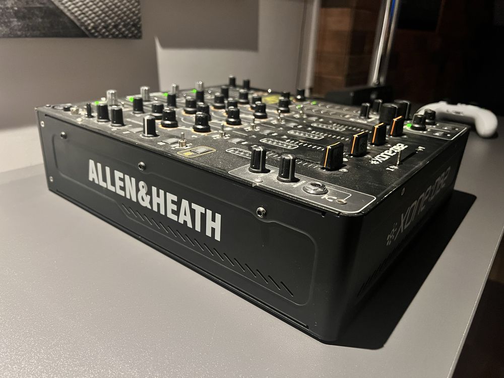 Mikser DJ Allen & Heath Xone DB2