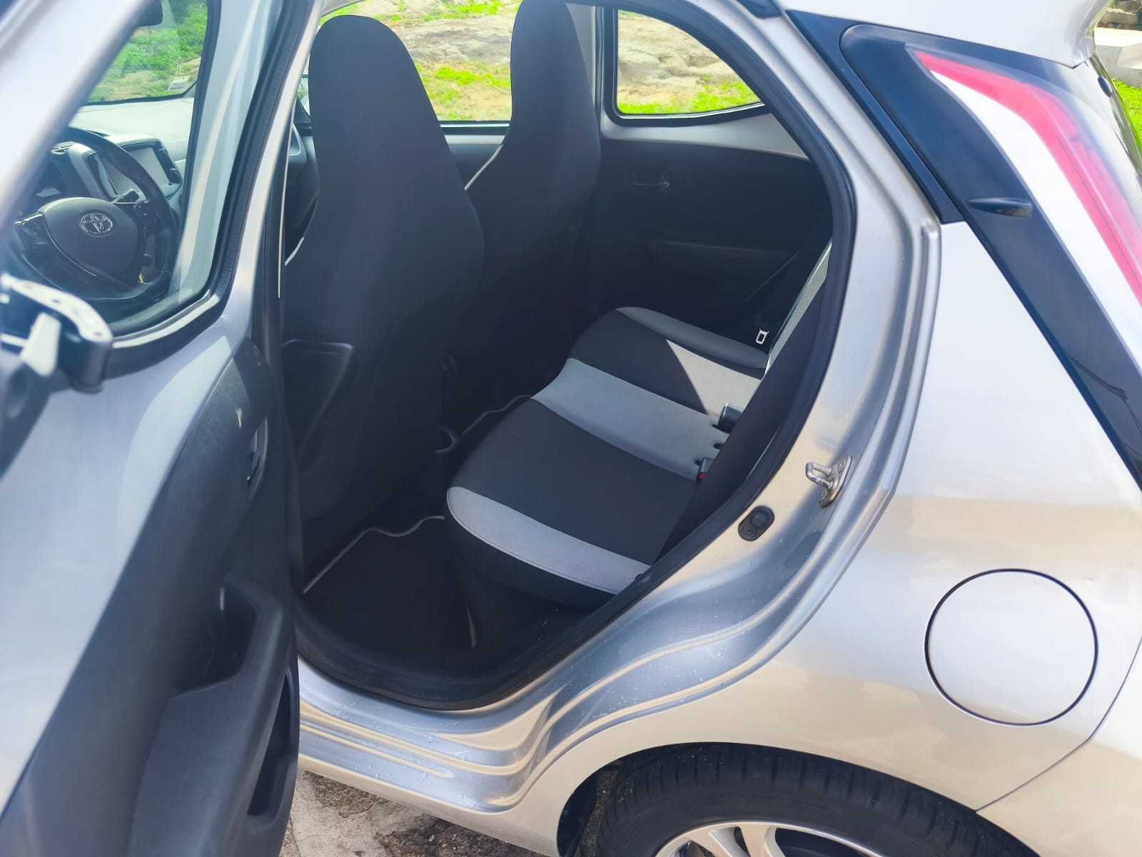 TOYOTA AYGO 5P x-play + AC + x-touch
