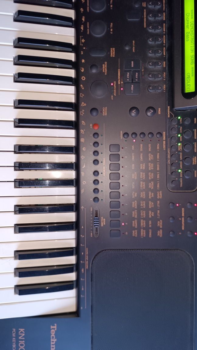 Technics KN 1000 keyboard