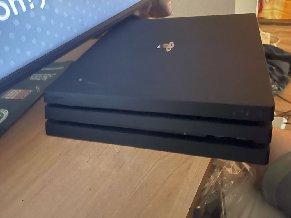 Sony playstation 4 pro 1tb, 1джойстик