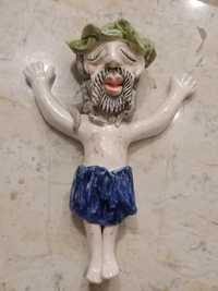 Cristo da ceramista Conceição Sapateiro figurado de Barcelos