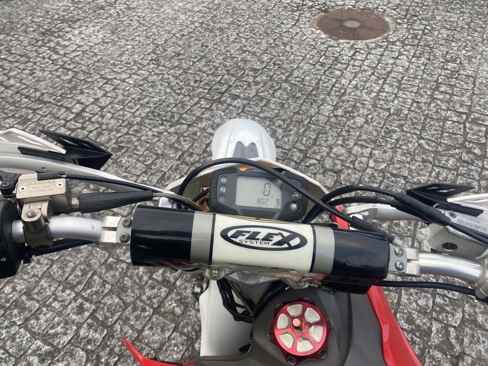 Moto husqvarna te 250