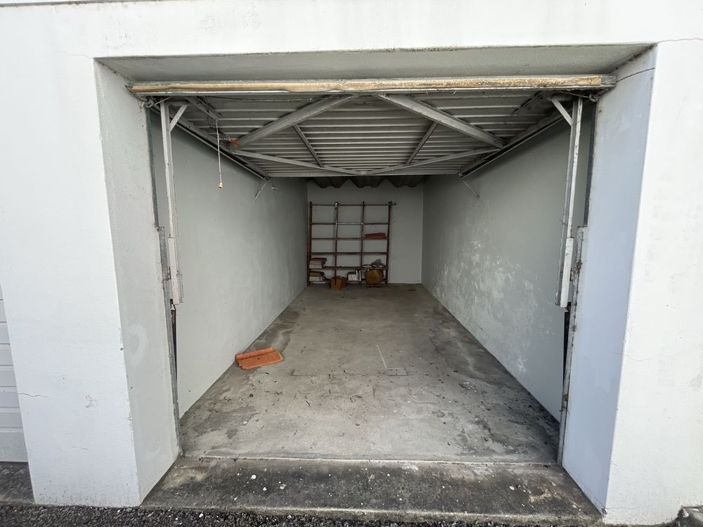 Garagem individual fechada