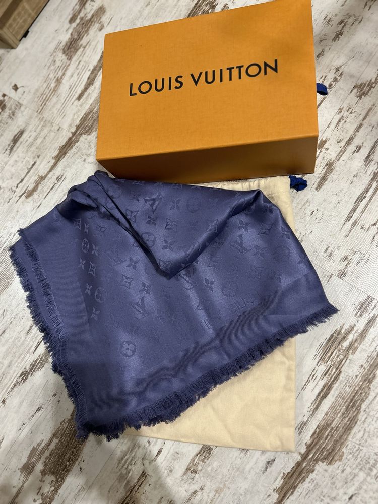 Chusta louis vuitton