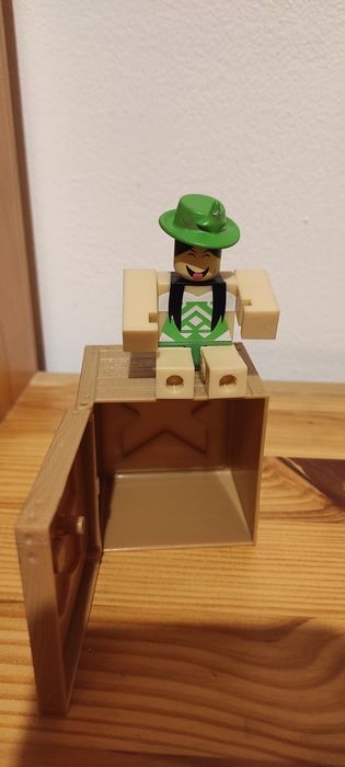 Roblox figurka..