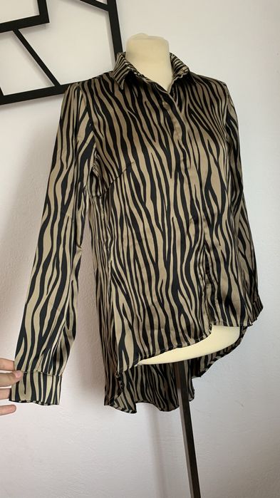 Koszula damska NOWA r. S/M/L asymetryczna, lejący materiał