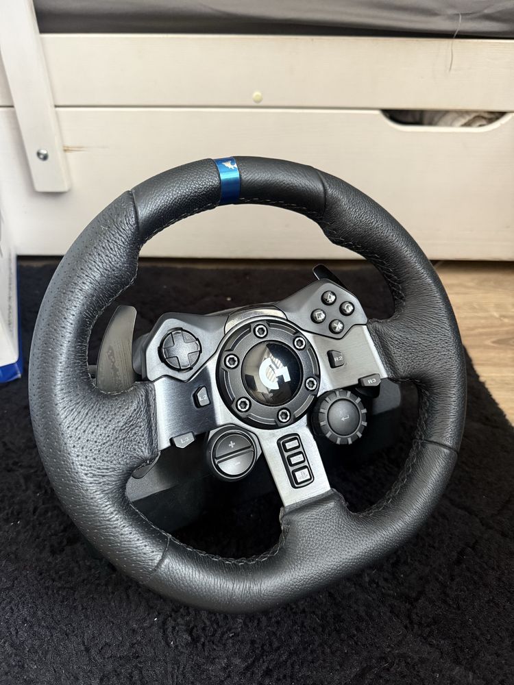 Logitech G923 + shifter PS4/PS5 W dobrym stanie