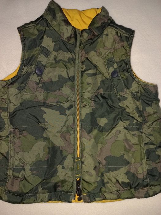 Жилет GAP  на возраст 18- 24 мес.