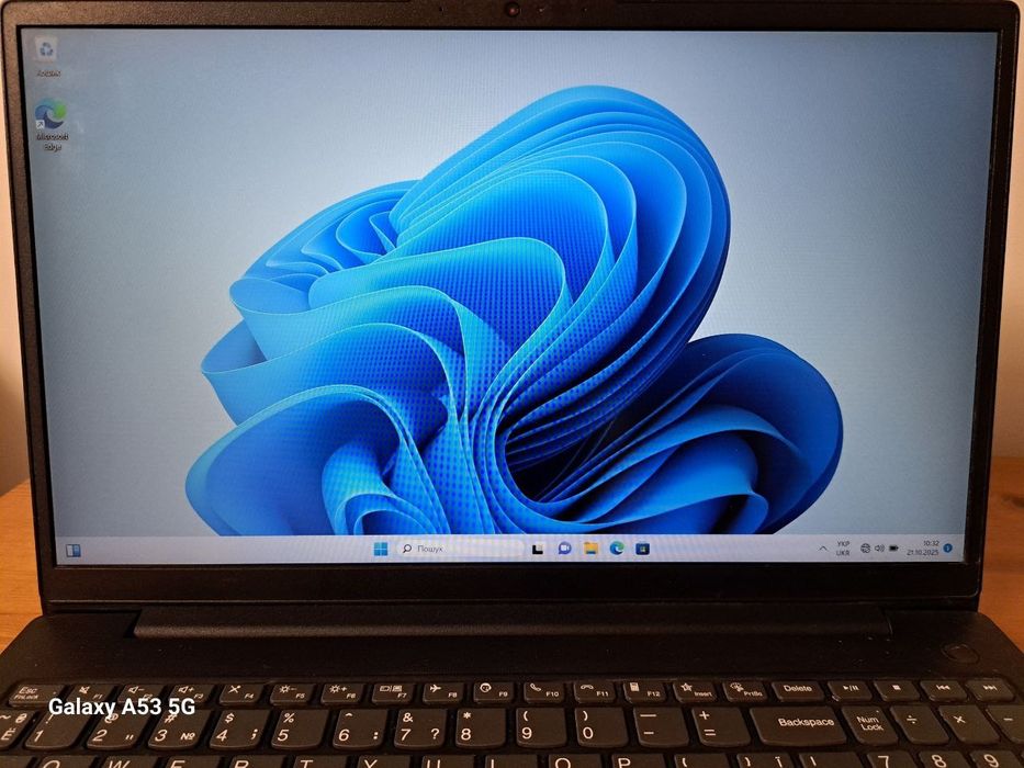 Ноутбук Lenovo V15 G4 AMN (82YU00YARA) Business Black