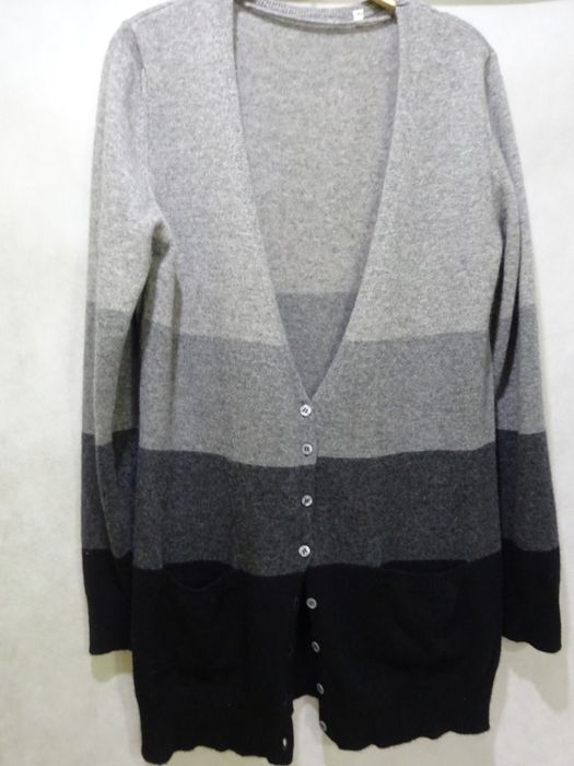 Sweter 100 % kaszmir r. L, kolory szarości i czarny
