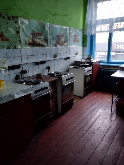 Продаж великої кімнати 22 , 3 м. кв. Ближнє Замостя .Центральний ринок