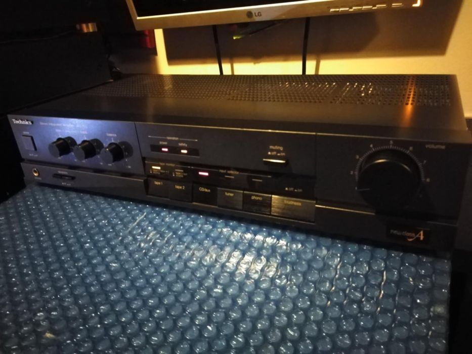 Amplificador integrado Technics Mod  SU 700