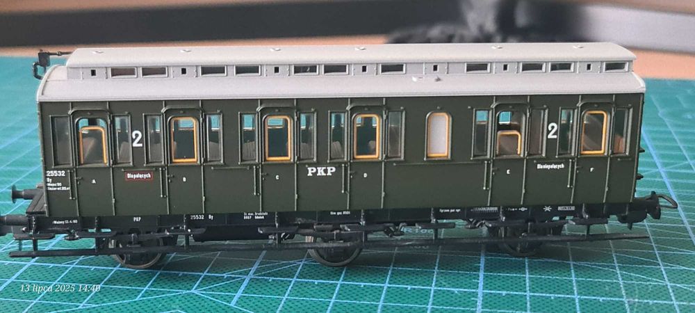 H0 Wagon osobowy 2 klasy typu By Roco 45763 Używane