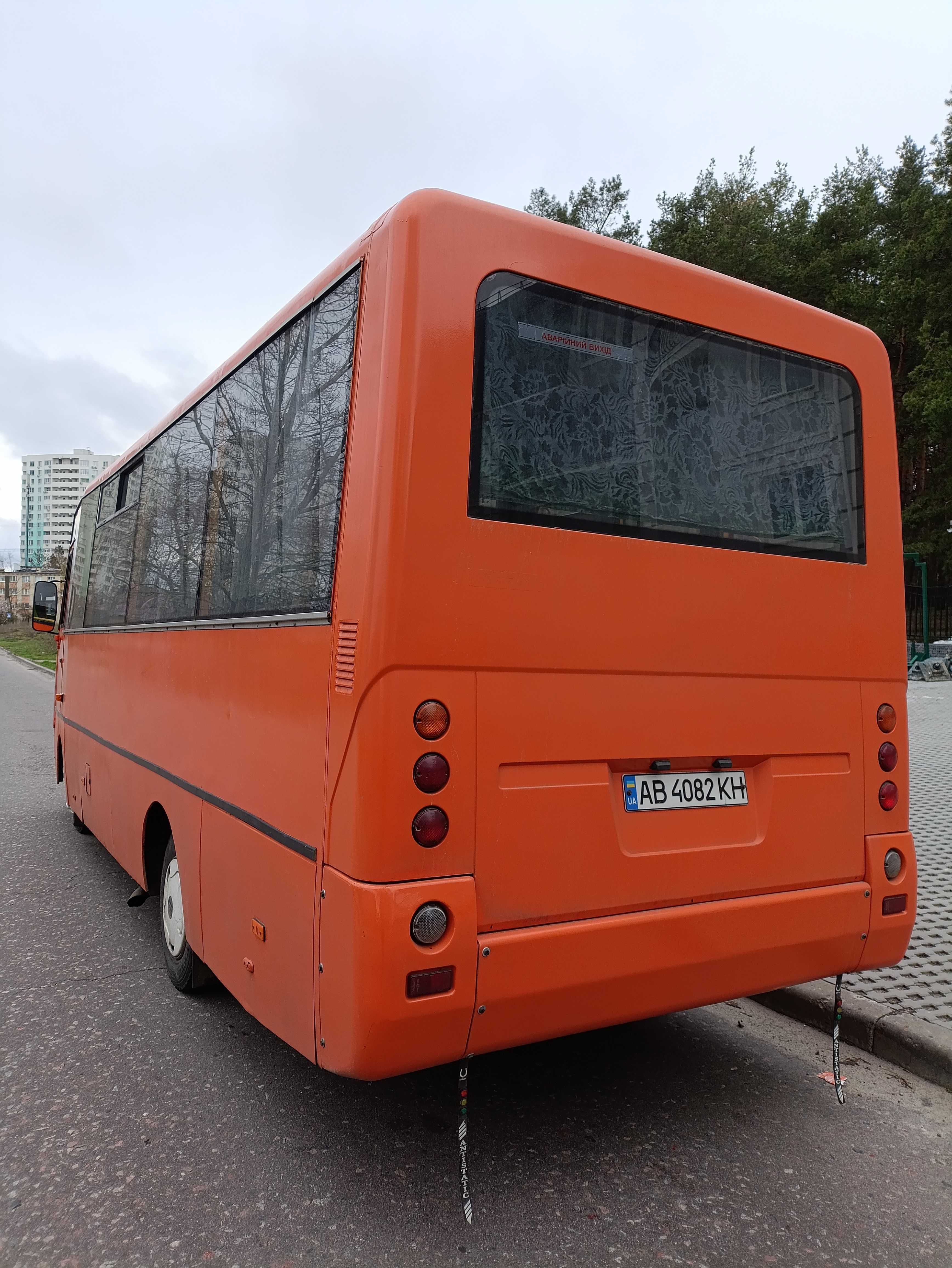 Продам автобус I-VAN