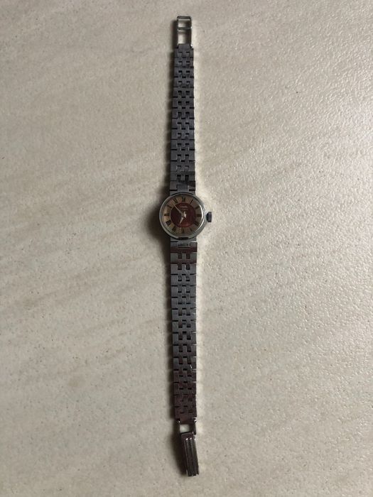 Zabytkowy zegarek damski radzieckiej marki Chaika